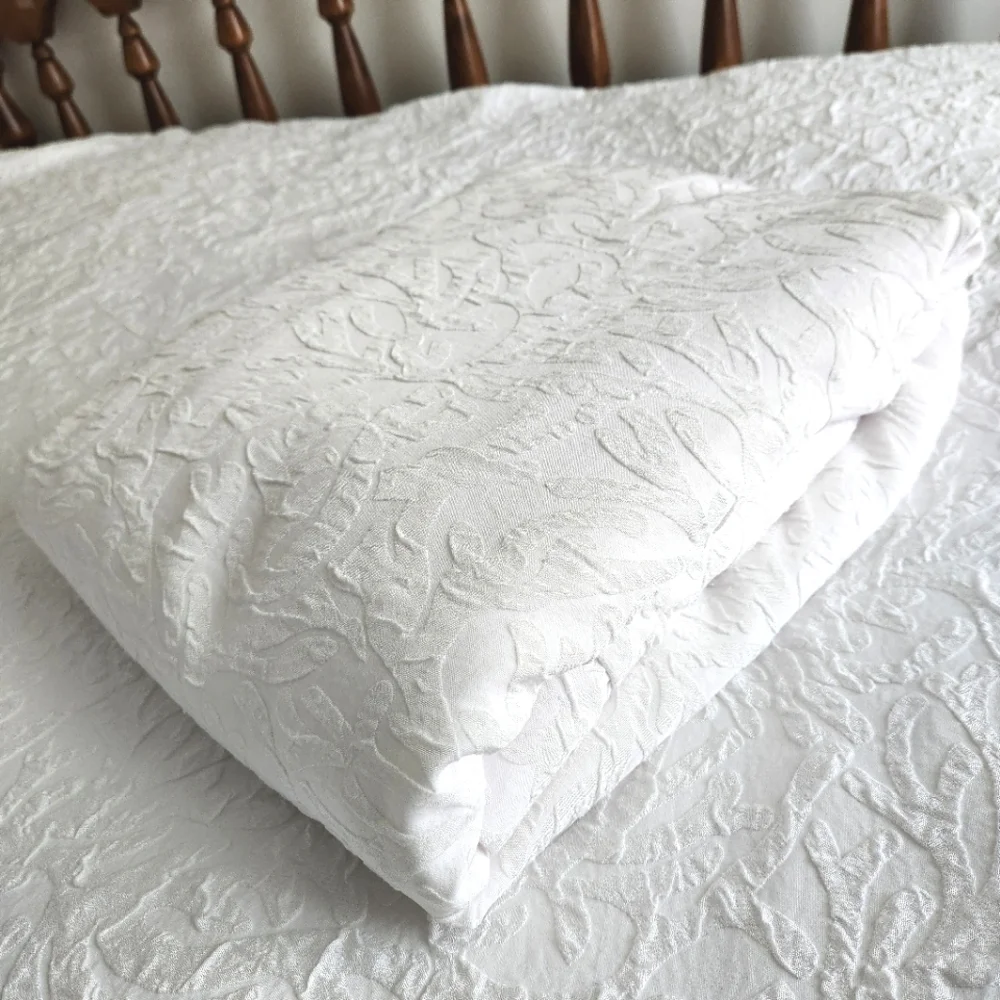 Hampton Hotel Quality White Queen Size Duvet Cover Classic Jacquard